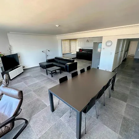 Zeezicht Majestic 6 Appartement