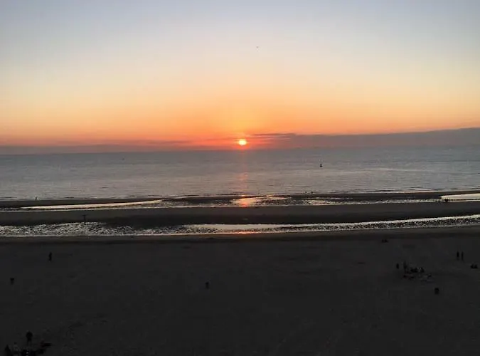 Appartement Zeezicht Majestic 6 *